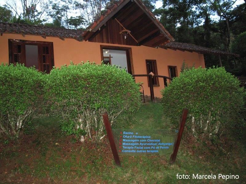 E Fazenda Gaura Mandir *
